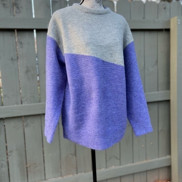 Kerisma Soft Color Block High Neck Sweater - Picture 8 of 13